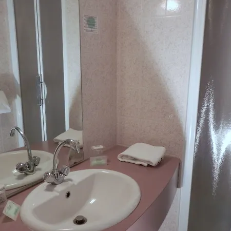 Hotell De Paris 3*
