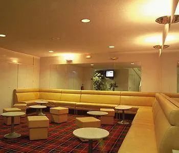 De Paris 3*