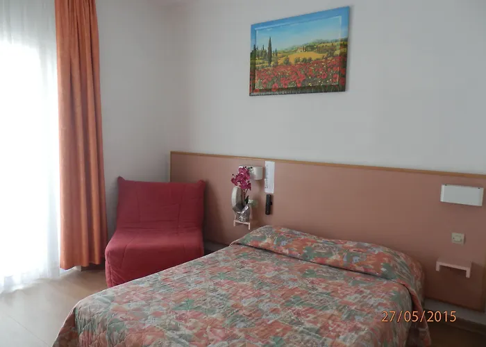 巴黎酒店 酒店 3*