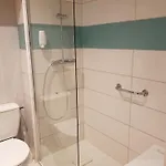 De Paris 3*