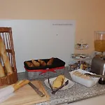 De Paris Hotel 3*