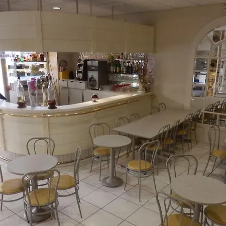 Hotell De Paris 3*