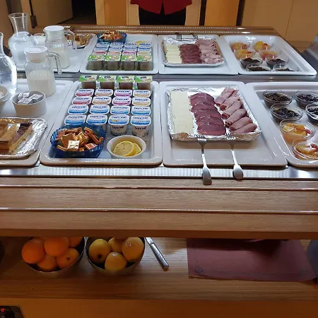 De Paris Otel Lourdes