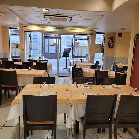 Otel De Paris Lourdes